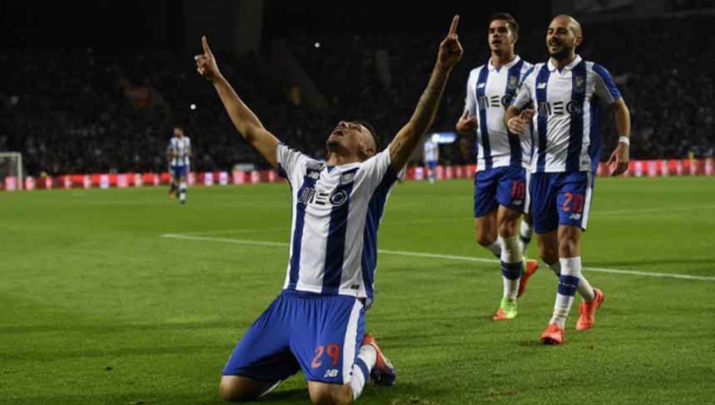 Brasileiro Soares garante vitória suada do Porto sobre o Tondela pelo Português