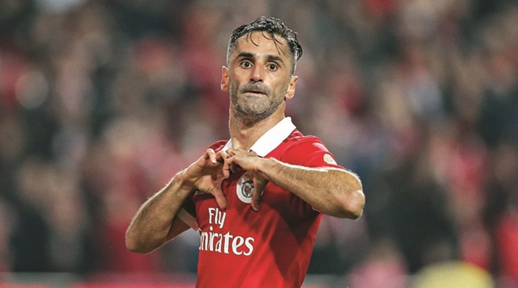 Jonas anuncia permanência no Benfica: “Vou terminar minha carreira aqui”