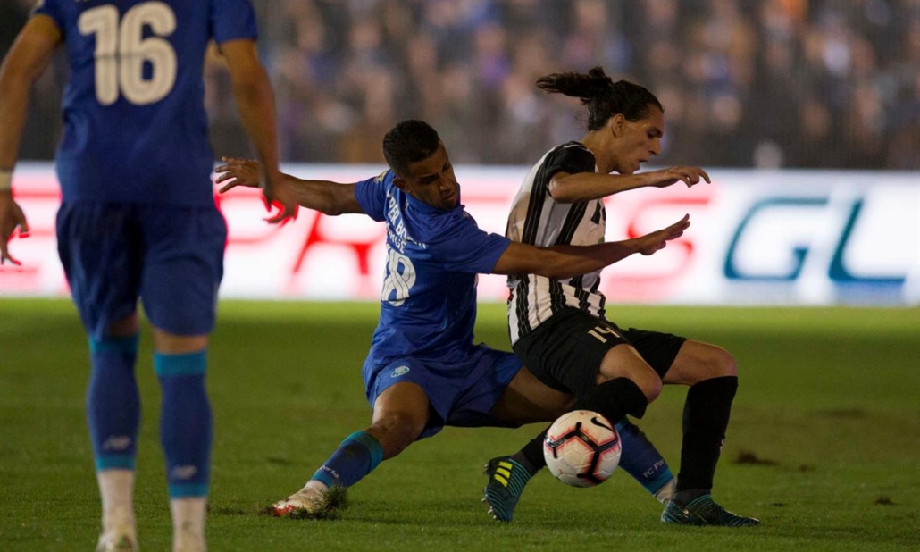 Jorge ex-Fla estreia, e Porto goleia o Vila Real por 6 a 0 na Taça de Portugal