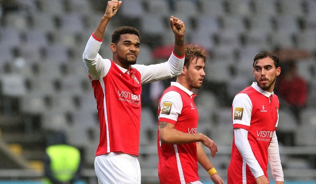 Bruno Viana fecha a zaga do Braga e sonha com voos mais altos