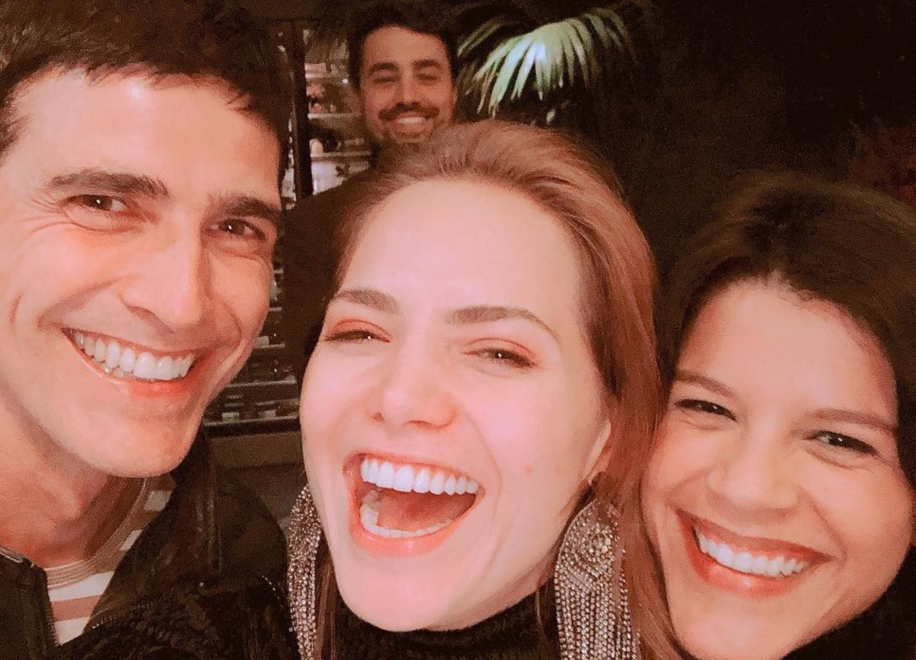 Leticia Colin se reúne com Reynaldo Gianechini e Ricardo Pereira em noite de Lisboa