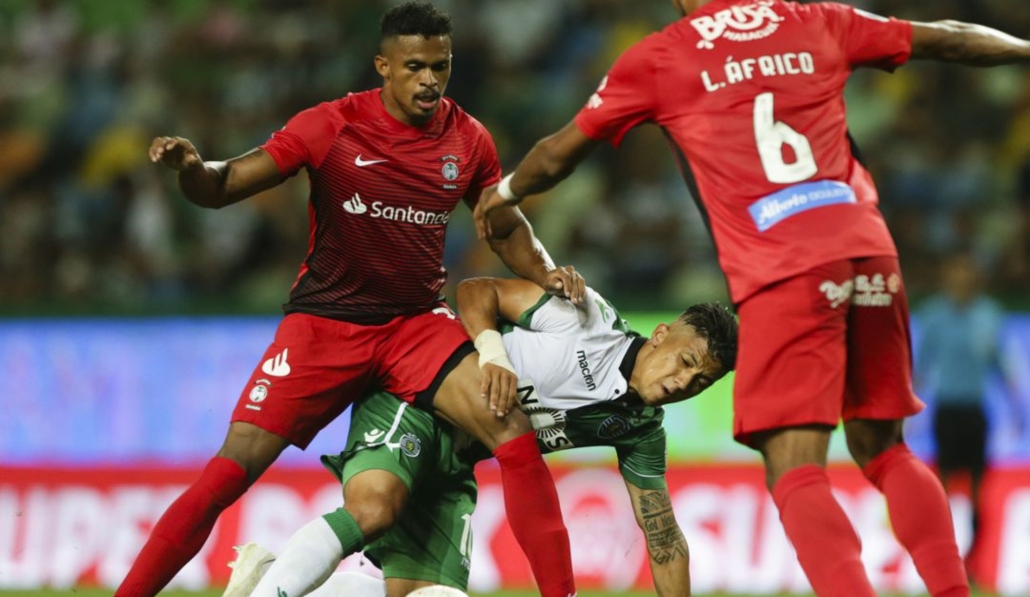 Meia ex-Ceará fala sobre bom momento na temporada em Portugal