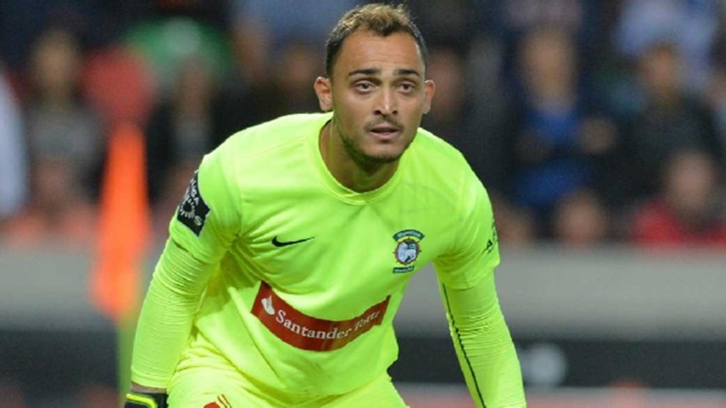 Brasileiro pega tudo e é elogiado em Portugal após vitória do Marítimo