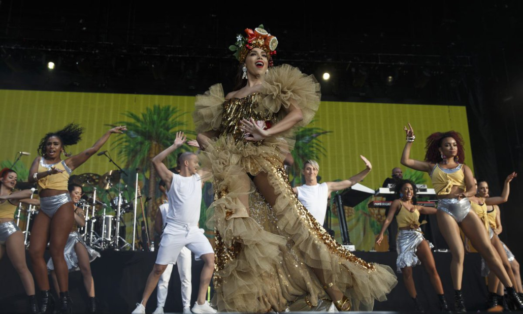 Anitta encarna Carmen Miranda funkeira no Rock’n Rio Lisboa