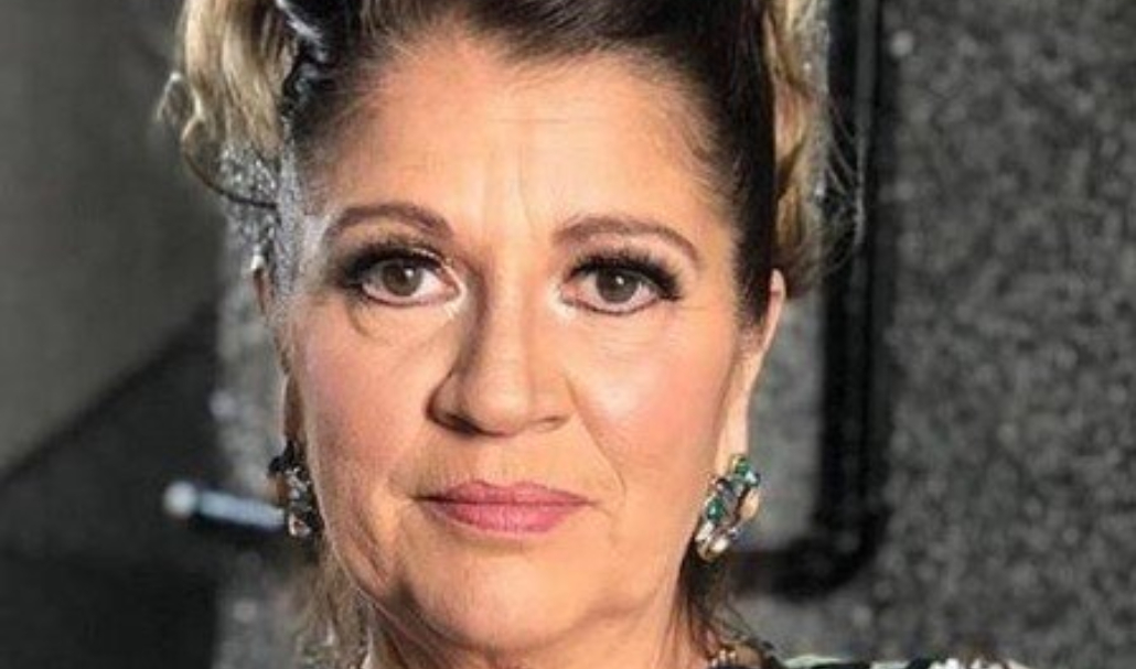 Tássia Camargo posta foto e diz: ‘Já sou uma senhora portuguesa’