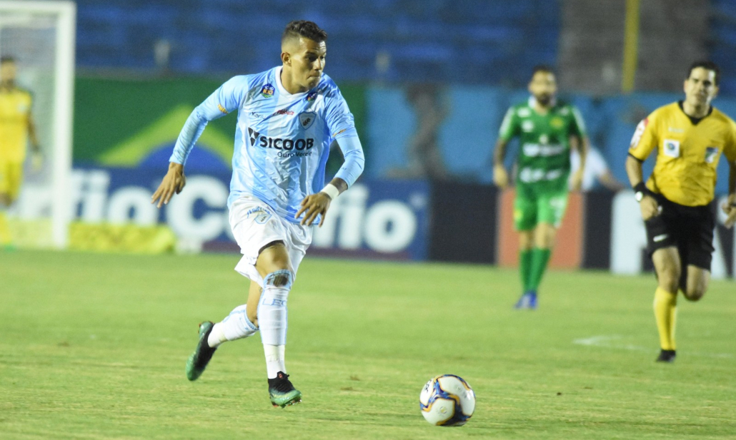 Marcelinho viaja para assinar com o Marítimo