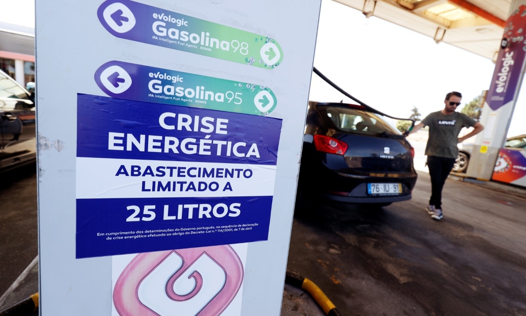 Portugal impõe racionamento de combustível em meio a greve de motoristas