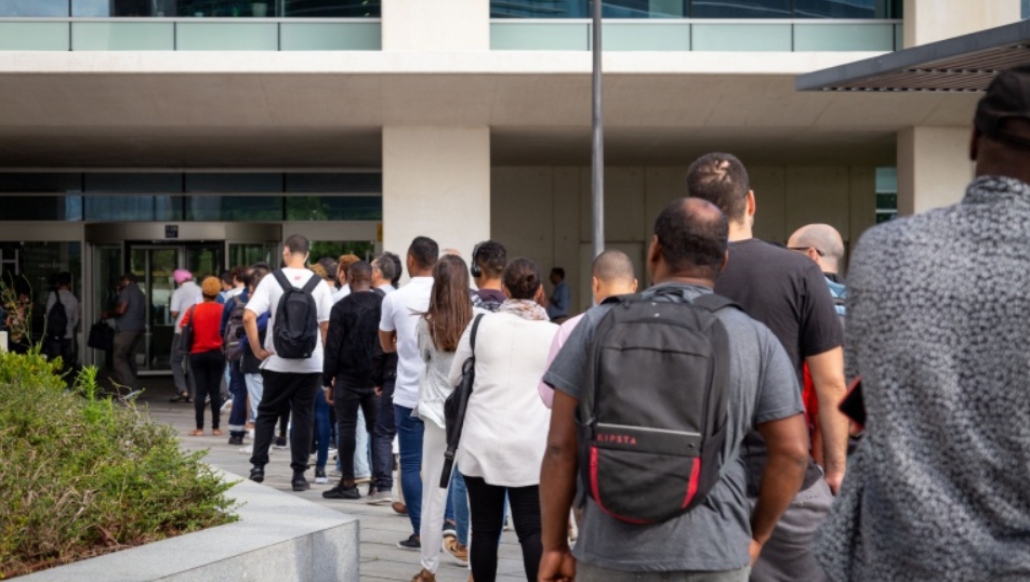 Portugal admite superlotação no sistema de concessão de visto