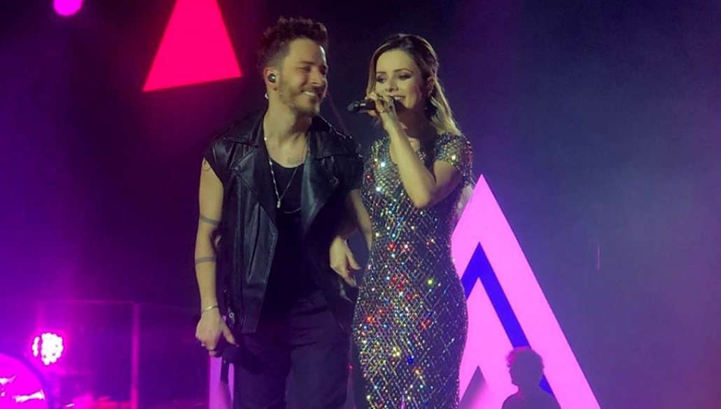 Na reta final da turnê, Sandy e Junior emocionam fãs durante show em Portugal