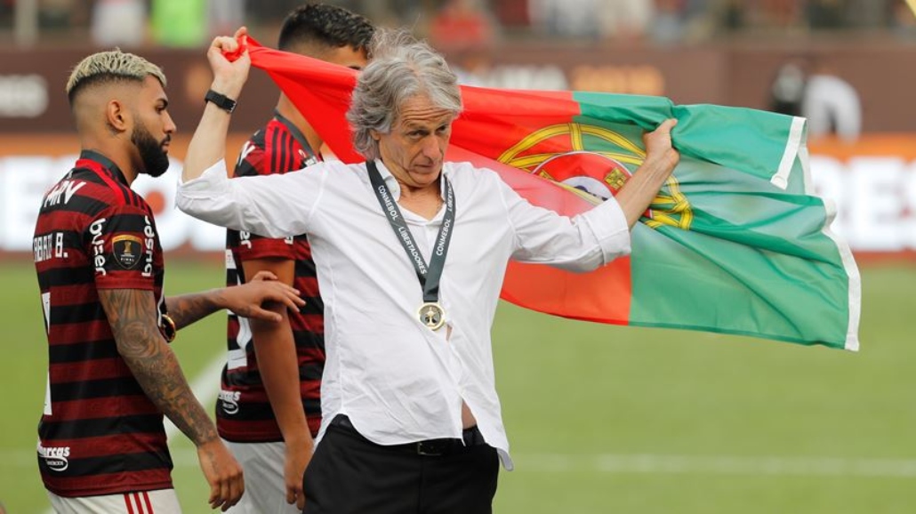 Presidente de Portugal fala em condecorar Jorge Jesus
