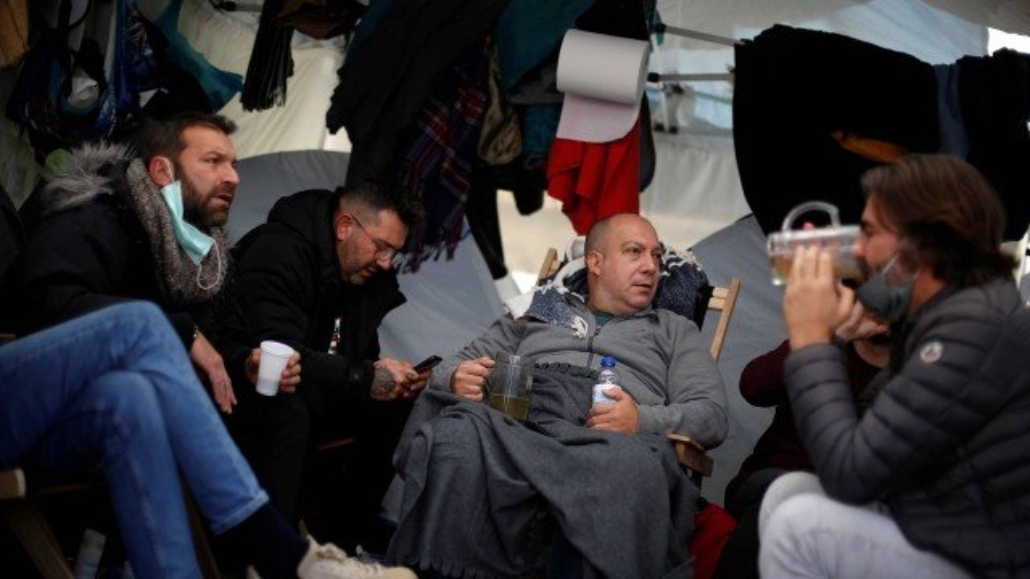 Donos de bares e restaurantes em Portugal fazem greve de fome contra a quarentena