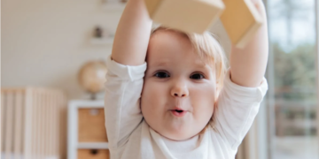 1,1 milhões de crianças e jovens recebem apoio extraordinário de 45 euros