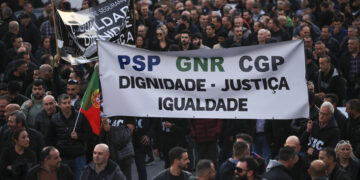 Manifestação juntou 20 mil agentes da PSP e GNR no Porto